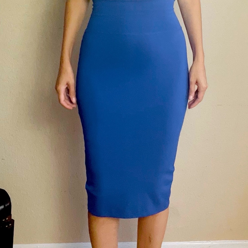 BEBE Royal Blue Stretchy MIDI Skirt - XXS